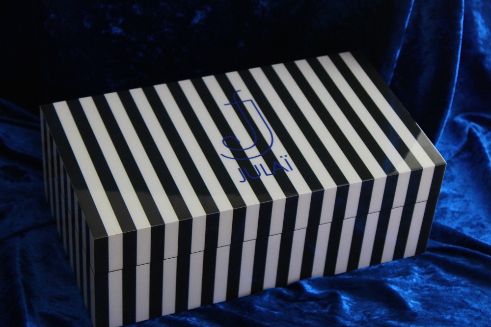 Coffret fermé Julai